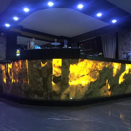 卡亚拉尔大酒店